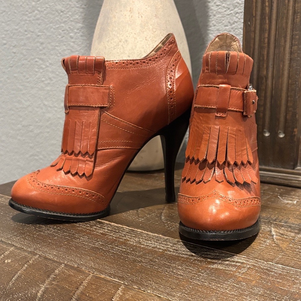 Alexander McQueen‎ Leather Heeled Booties